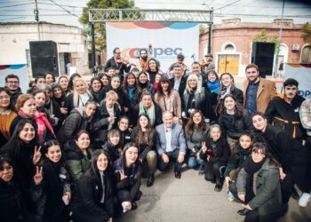 Passerini inauguró el primer Punto de Encuentro Comunitario de la ciudad