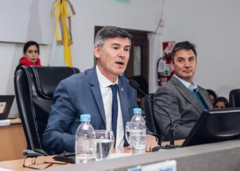 Passerini: “El país está atravesando una profunda crisis política, social y económica”