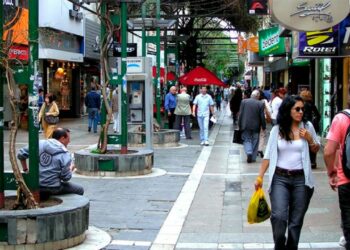 Cómo funcionarán los comercios de Córdoba durante el 6 y 9 de julio