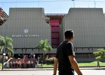 Otro oficial de la fuerza policial fue detenido por abuso sexual