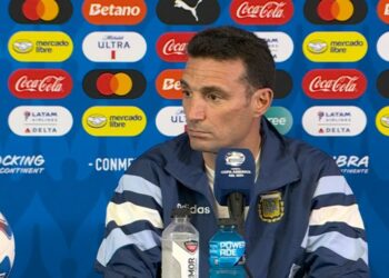 Scaloni: “Vamos a esperar a Messi hasta el último momento”