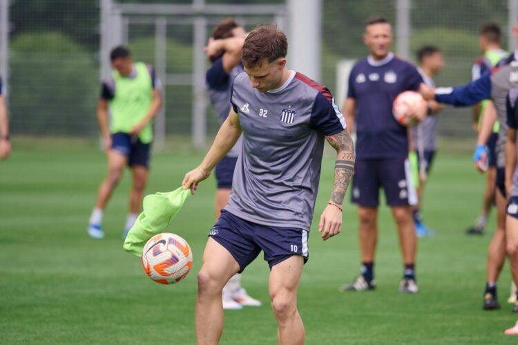 Talleres enfrenta al Zenit en un partido histórico