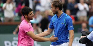Alcaraz y Medvedev repetirán la semifinal del año pasado en Wimbledon