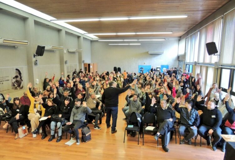 Los docentes tratan una nueva oferta salarial de la Provincia