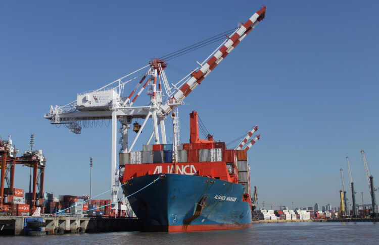 El intercambio comercial durante julio dejó un superávit de US$ 1.575 millones