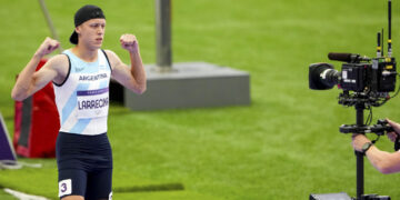 Elián Larregina compitió en la carrera de 400 metros llanos y terminó sexto en su serie