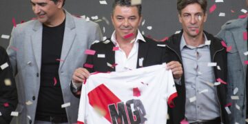 Gallardo fue presentado como el nuevo DT de River: «Estoy en el lugar al que pertenezco»
