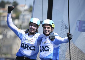 Mateo Majdalani y Eugenia Bosco ganaron la medalla de plata en Nacra 17