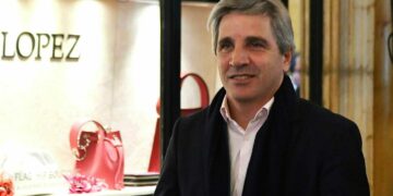 A partir del lunes el Gobierno baja un 10% el Impuesto País