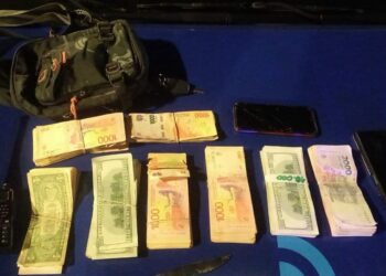 Intentaron coimear a la Policía: circulaban con un inhibidor de alarmas y más de 19.000 dólares
