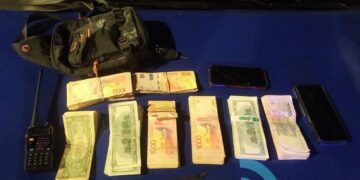Intentaron coimear a la Policía: circulaban con un inhibidor de alarmas y más de 19.000 dólares