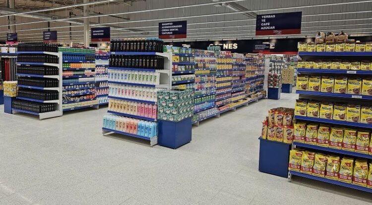 Otro supermercado de Córdoba comienza a recibir dólares "cara chica" como forma de pago
