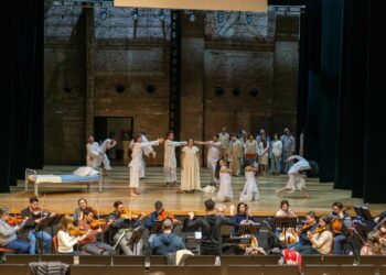 Elencos destacados estrenan una ópera gratuita