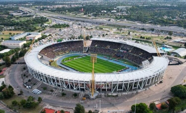 Talleres y River se enfrentan este miércoles en el Kempes con ambas hinchadas presentes