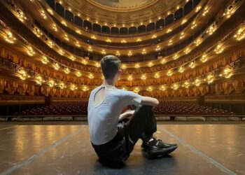 Continúa la colecta del bailarín cordobés que ganó una beca en Alemania