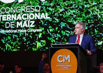 Llaryora reiteró su pedido por una nueva ley de biocombustibles para «prender el motor del país»