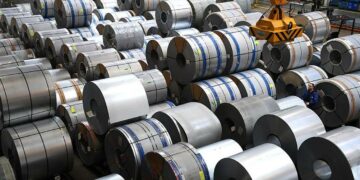 El Gobierno abre la importación de acero e insumos industriales