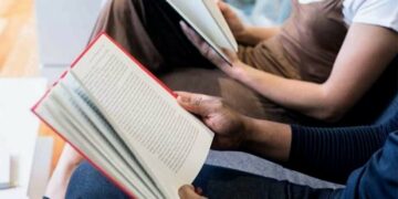 Día del Lector: en homenaje a Jorge Luis Borges, soltarán 300.000 poemas en todo el país