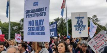 Segunda jornada de paro en las universidades públicas del país en reclamo por un aumento salarial