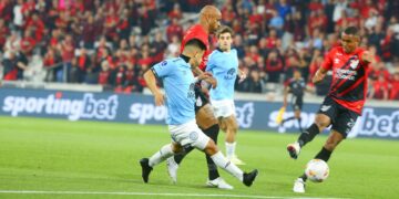 Belgrano cayó en Brasil ante Athletico Paranaense