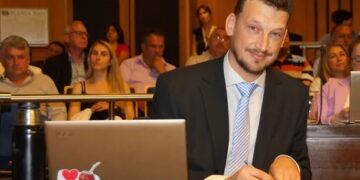 La Justicia pidió la captura internacional de un ex diputado que tenía material de abuso infantil y zoofilia en su celular