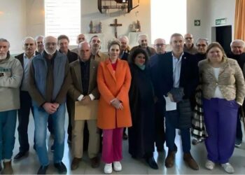 Se conoció la foto que muestra la visita de los diputados de LLA a los represores en el penal de Ezeiza