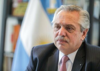 Fernández negó un intento de suicido y se agrava su situación