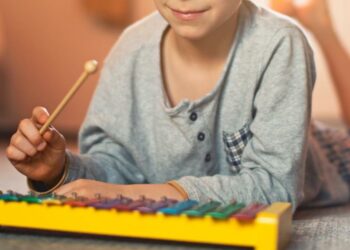 Abren la búsqueda de una familia adoptiva para un niño de cinco años