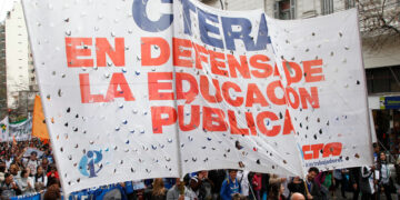 Frenan el cobro de Ganancias para los docentes