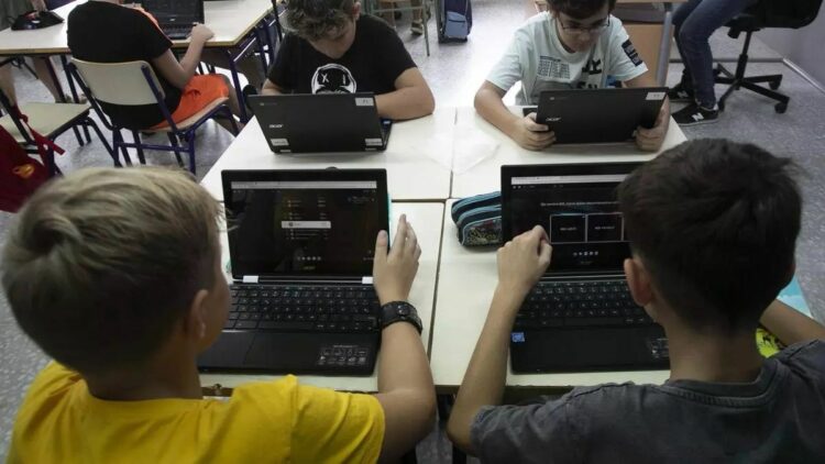 Resetear el sistema educativo: el uso de las IA en los colegios