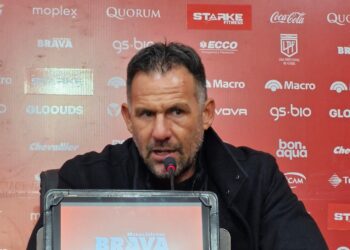 Dabove: “Estoy conforme con el armado del plantel”