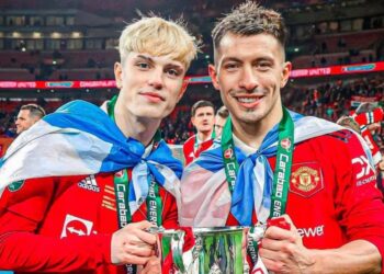 El consejo de Lisandro Martínez a Garnacho: «Tendrá su lugar, pero va a tener que trabajar mucho»