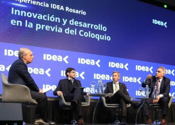 Para Llaryora, «la Región Centro tiene una potencialidad tremenda»