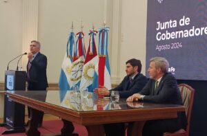 Para Llaryora, "la Región Centro tiene una potencialidad tremenda" Para Llaryora, "la Región Centro tiene una potencialidad tremenda"
