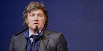 El presidente Milei se mete en la rosca legislativa para evitar nuevas derrotas