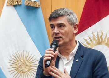 Passerini abrió el debate para modificar la Carta Orgánica