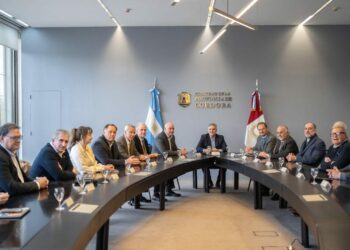Llaryora anunció que la Provincia adherirá al Rigi