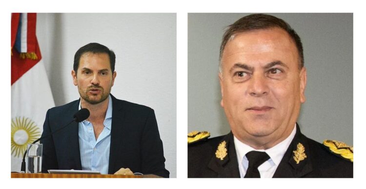 Martín Gill, ministro en funciones (izquierda) y Gustavo Folli, ex jefe de bomberos (derecha).