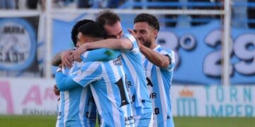 Racing ganó un partidazo y se metió en la zona de arriba