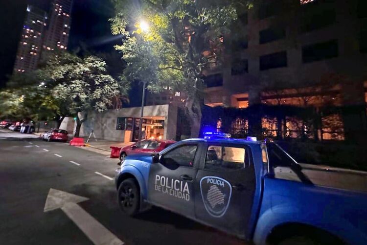 La Justicia allanó el departamento de Fernández y le incautó el teléfono celular