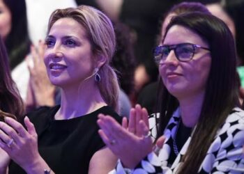 Yañez dijo que perdió el celular con los mensajes de Fernández