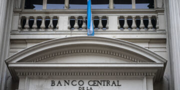 El Banco Central redujo la intervención en el mercado cambiario durante agosto