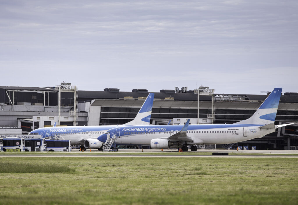 Aerolíneas Argentinas anunció vuelos nocturnos con tarifas promocionales