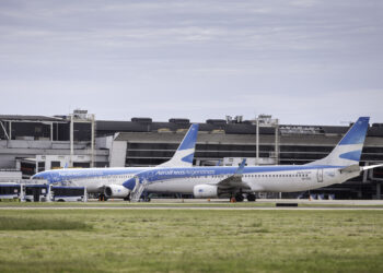 Aerolíneas Argentinas anunció vuelos nocturnos con tarifas promocionales