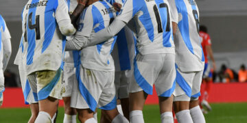 La Selección Argentina se mantiene como líder pese a la derrota con Colombia