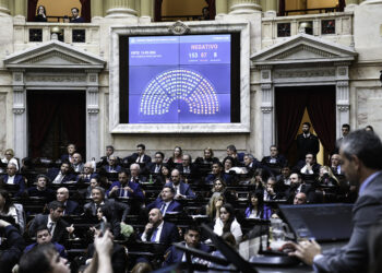 El oficialismo logró ratificar el veto de Milei a la reforma jubilatoria