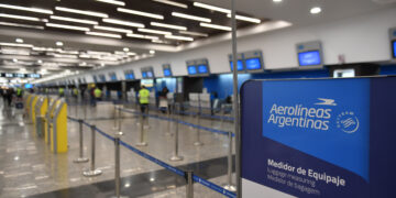 Paro de aeronáuticos: preocupación de la Cámara de Líneas Aéreas y pérdidas de tres millones de dólares