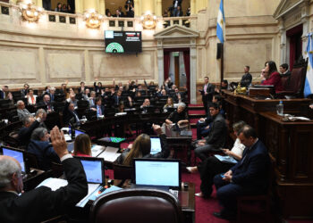 Tras una votación, el Senado trata el proyecto para declarar la emergencia por los incendios en Córdoba