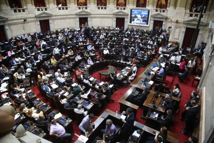 El Gobierno comunicó el veto de la ley jubilatoria a la Cámara de Diputados