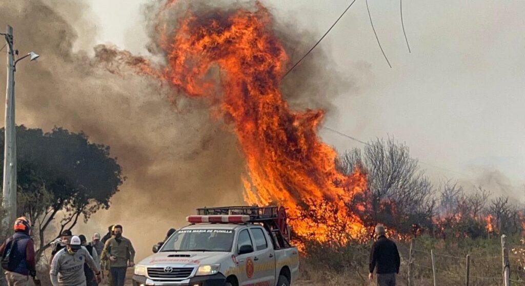 El Gobierno informó sobre los recursos enviados para combatir los incendios en Córdoba